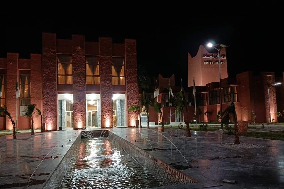 HOTEL TAHAT